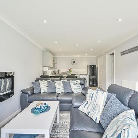 Captivating 2-Bed Villa In Millendreath Near Looe Eksteriør billede