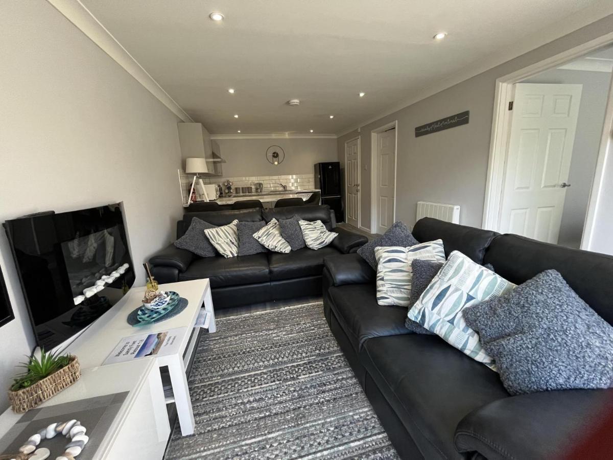 Captivating 2-Bed Villa In Millendreath Near Looe Eksteriør billede